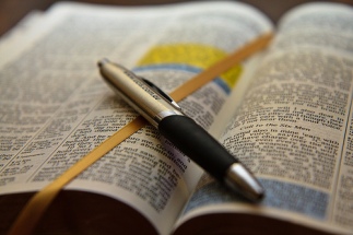 Open-Bible-with-Pen
